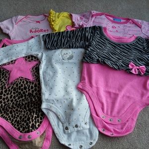 Bundle of girls 6mo body suits